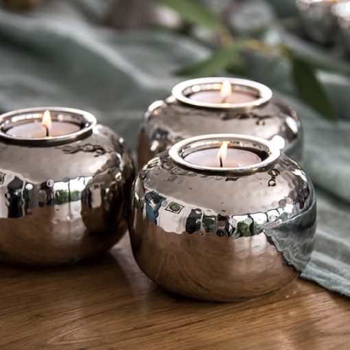Pebble tea light holder