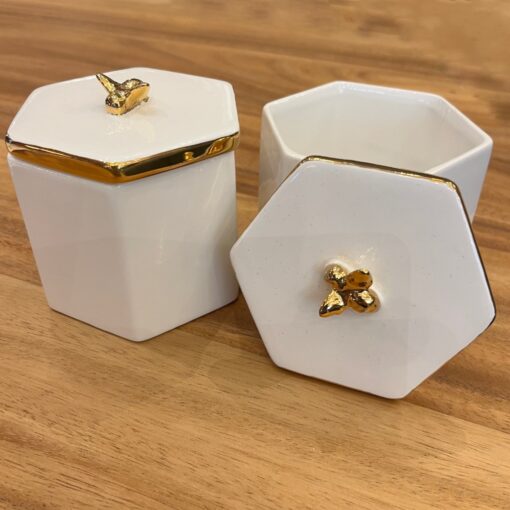 Bee box
