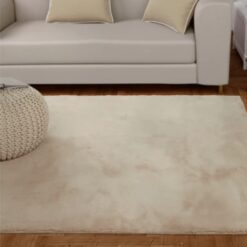 Plush faux fur Natural