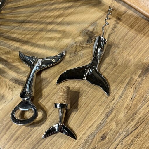 Whale tail bottle stopper